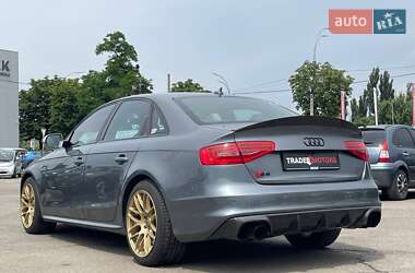 Седан Audi S4 2012 в 