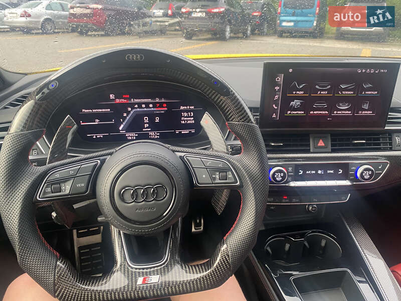 Седан Audi S4 2020 в Коломые