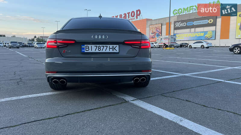Седан Audi S4 2018 в Полтаве