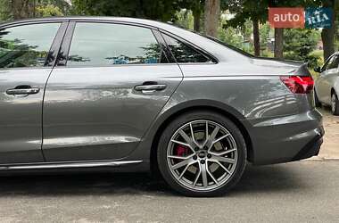 Седан Audi S4 2022 в 