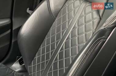 Седан Audi S4 2022 в 