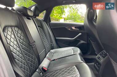 Седан Audi S4 2022 в 