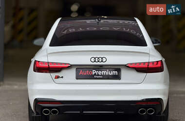 Седан Audi S4 2020 в 