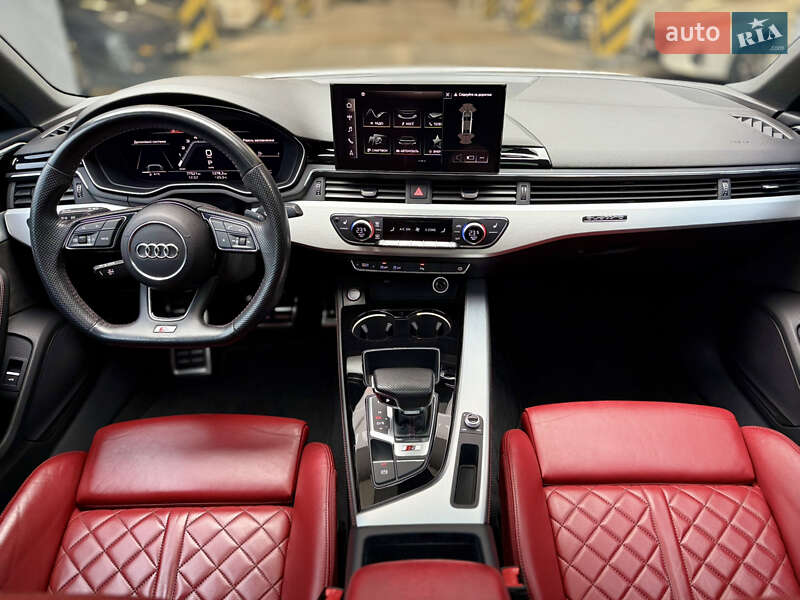Седан Audi S4 2020 в Харькове