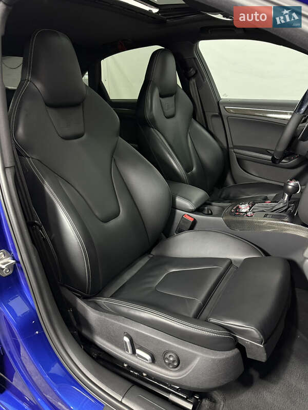 Седан Audi S4 2014 в Одессе
