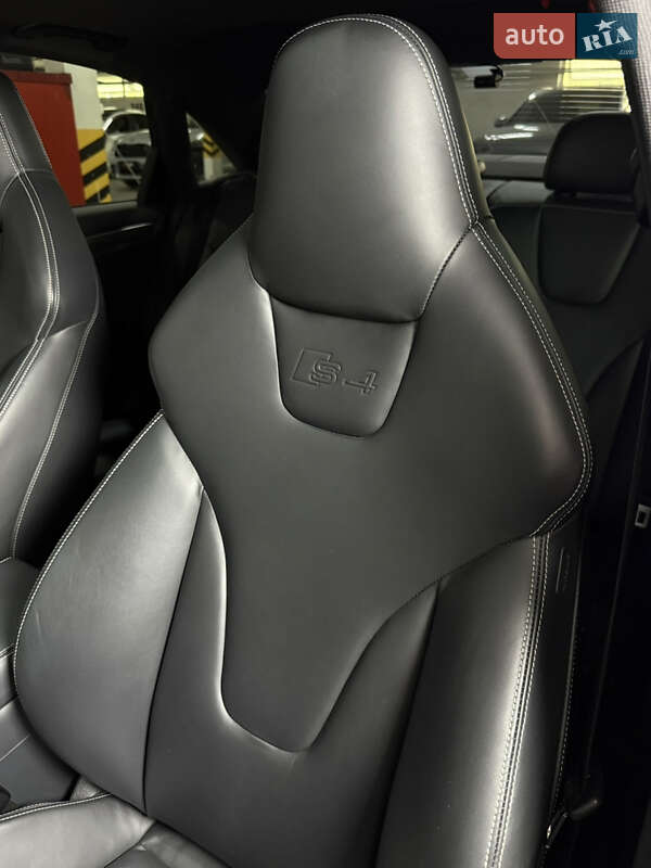 Седан Audi S4 2014 в Одессе