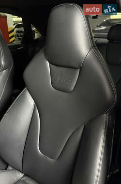 Седан Audi S4 2014 в 