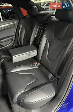 Седан Audi S4 2014 в 