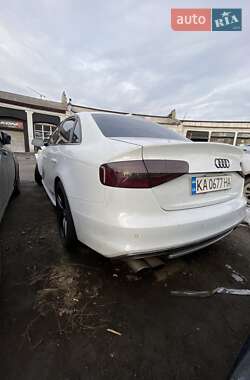 Седан Audi S4 2013 в 