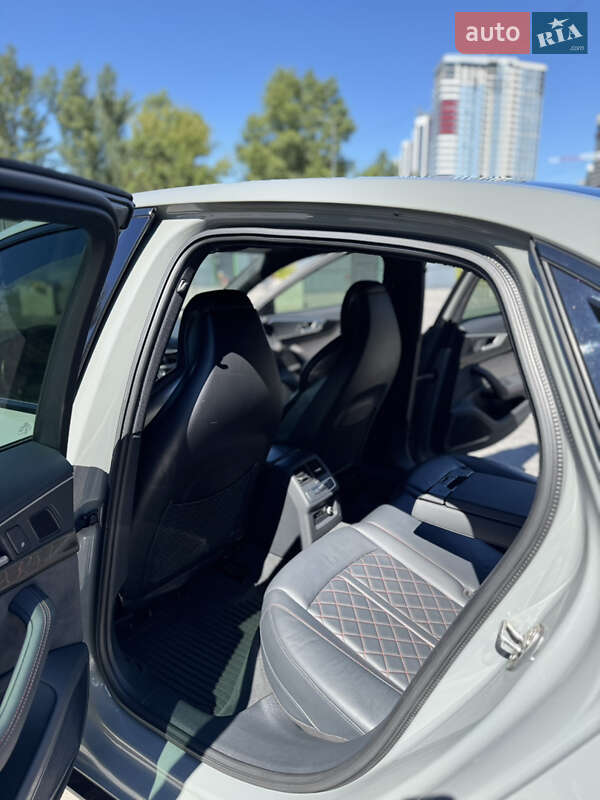 Седан Audi S4 2018 в Киеве фото 26 Седан Audi S4 2018 в Киеве