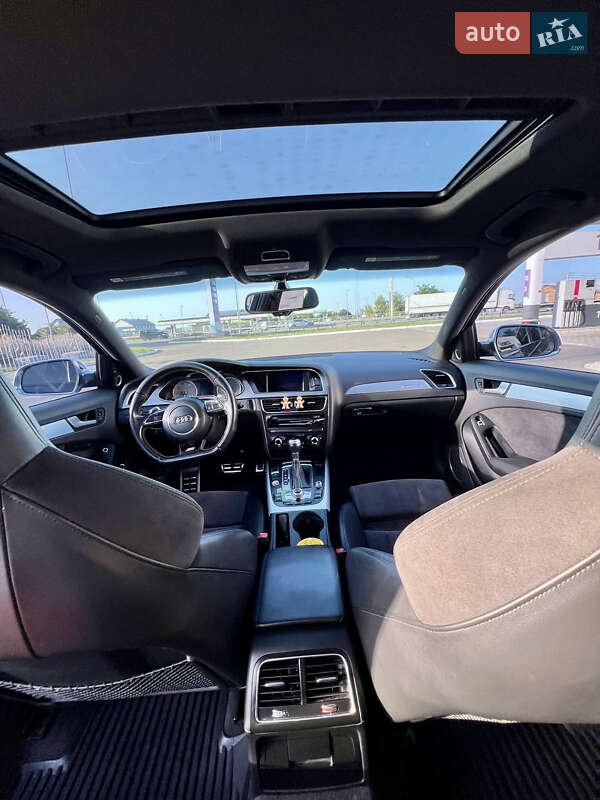 Седан Audi S4 2014 в Киеве
