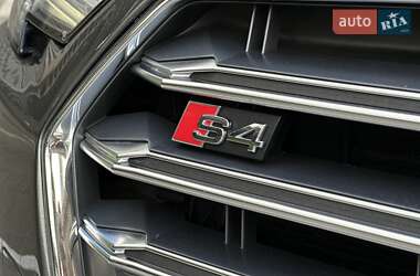 Седан Audi S4 2017 в 