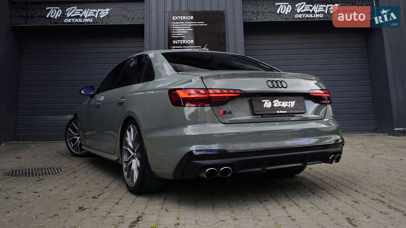 Седан Audi S4 2020 в Львове