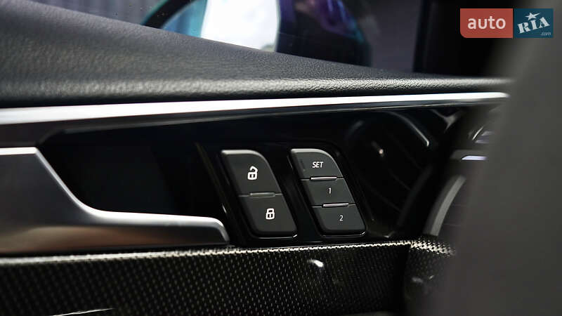 Седан Audi S4 2020 в Львове