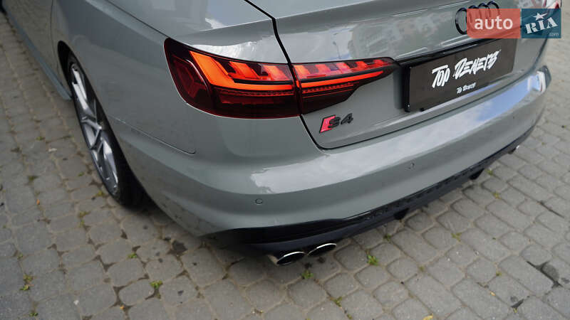 Седан Audi S4 2020 в Львове