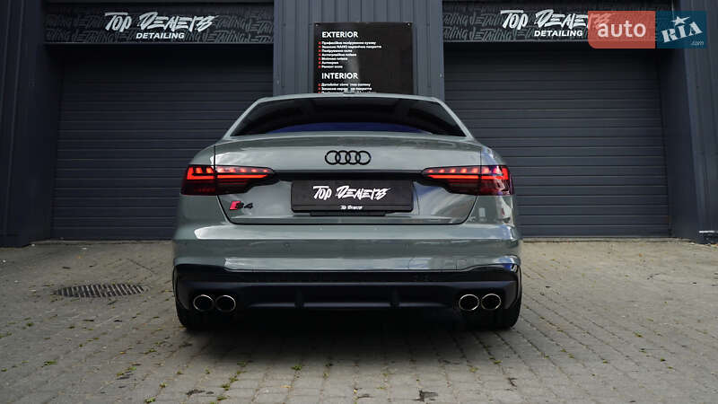 Седан Audi S4 2020 в Львове