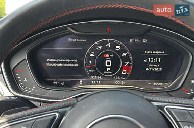 Седан Audi S4 2019 в 