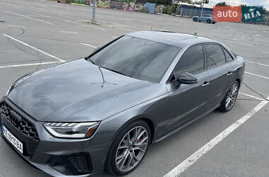 Седан Audi S4 2022 в Дніпрі
