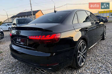 Седан Audi S4 2019 в 