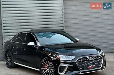 Седан Audi S4 2022 в 
