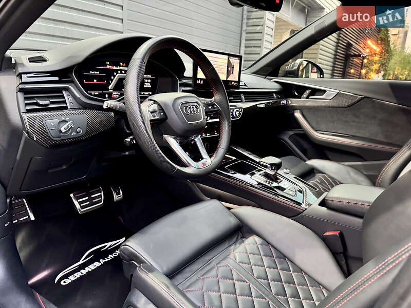 Седан Audi S4 2022 в Киеве