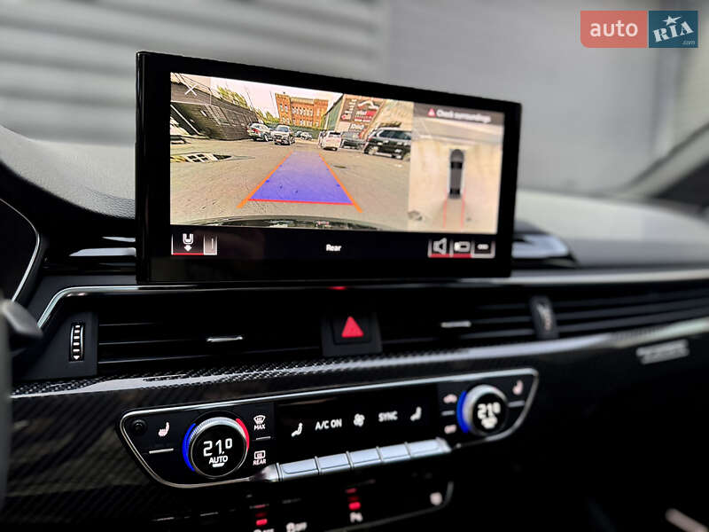 Седан Audi S4 2022 в Киеве