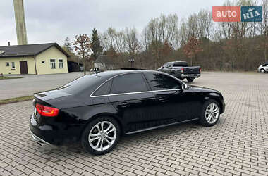 Седан Audi S4 2012 в 