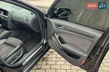 Седан Audi S4 2012 в 