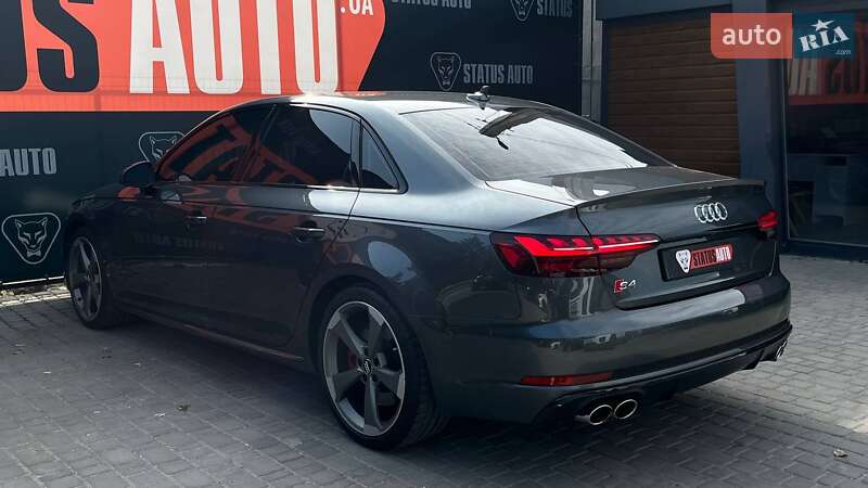 Седан Audi S4 2019 в Вінниці