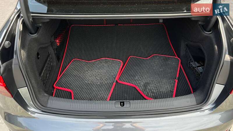 Седан Audi S4 2019 в Вінниці