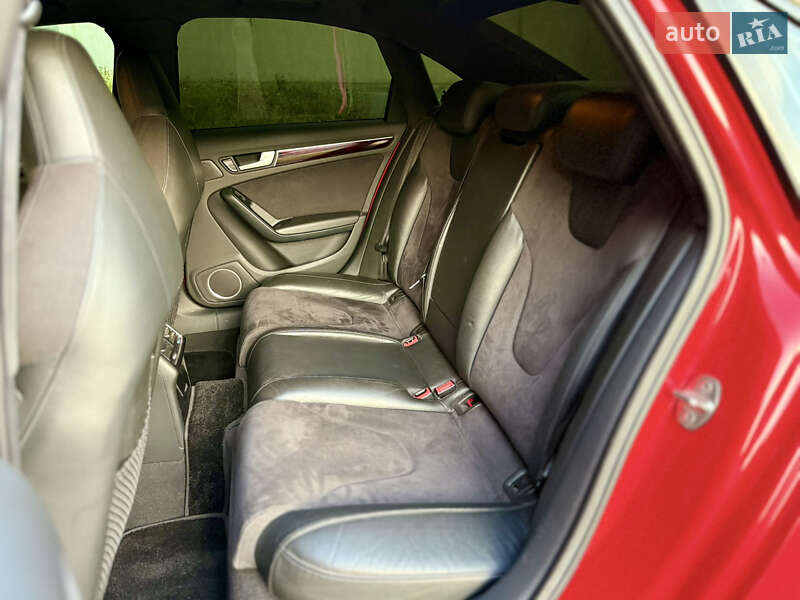 Седан Audi S4 2010 в Харькове