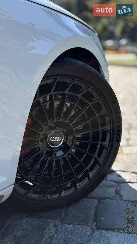 Седан Audi S4 2016 в Киеве фото 51 Седан Audi S4 2016 в Киеве