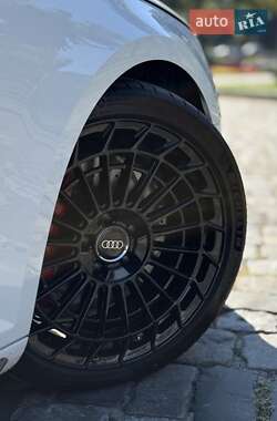 Седан Audi S4 2016 в 