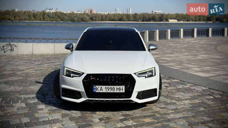 Седан Audi S4 2016 в Киеве фото 27 Седан Audi S4 2016 в Киеве