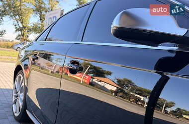 Седан Audi S4 2012 в 