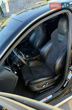 Седан Audi S4 2013 в 