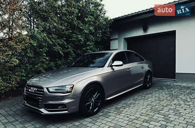 Седан Audi S4 2013 в 