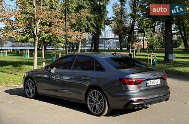 Седан Audi S4 2023 в 