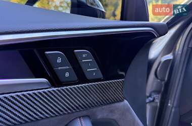 Седан Audi S4 2023 в 