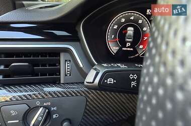 Седан Audi S4 2023 в 