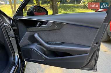 Седан Audi S4 2023 в 