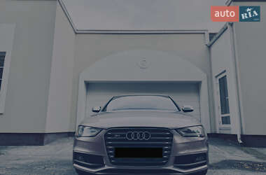 Седан Audi S4 2013 в 
