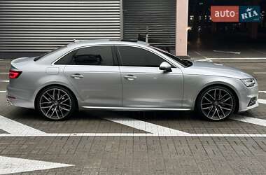 Седан Audi S4 2018 в 