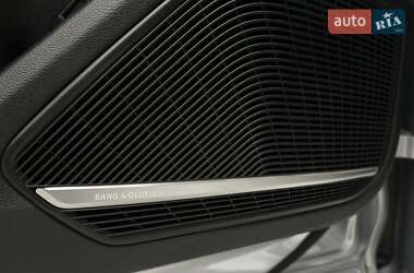 Седан Audi S4 2018 в 