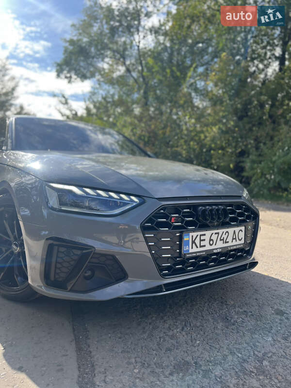 Седан Audi S4 2018 в Кривом Роге