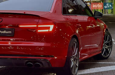 Седан Audi S4 2017 в 