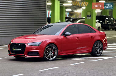 Седан Audi S4 2017 в 