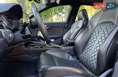 Седан Audi S4 2022 в 