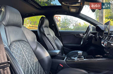 Седан Audi S4 2022 в 