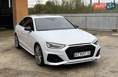 Седан Audi S4 2022 в 